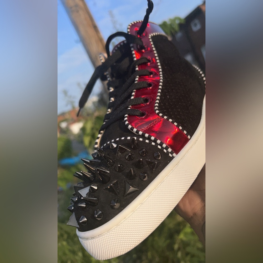 Used men LV red bottoms size 43.5